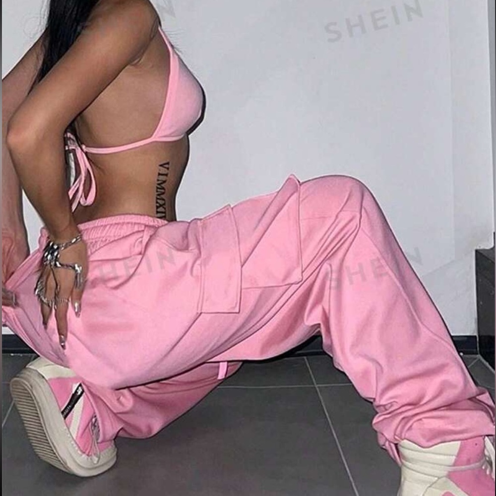 EUC Loose Pink Cargo Sweatpants